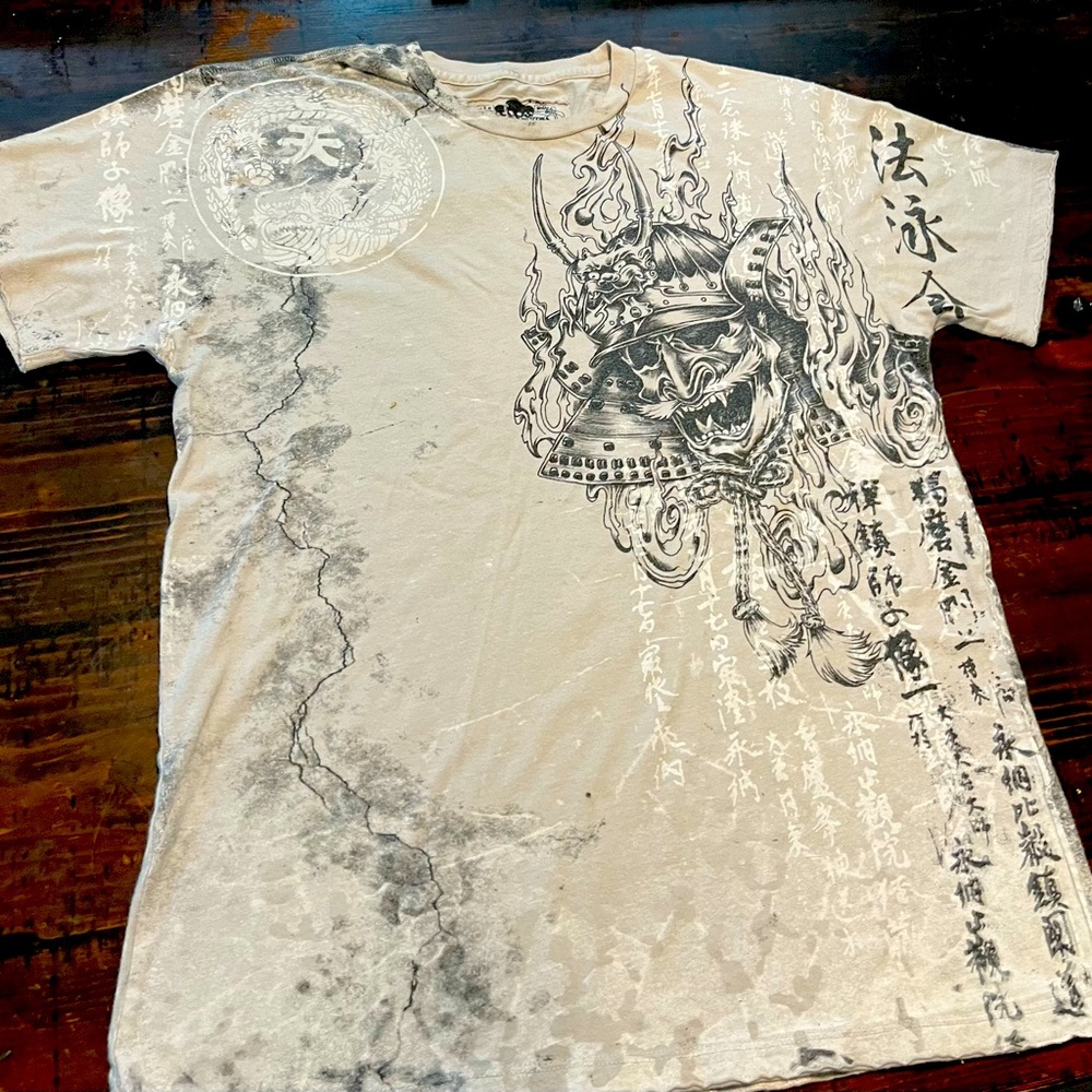 🚨VINTAGE GREY GRAPHIC TEE🚨